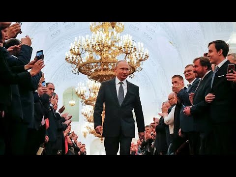 كم خطوة خطاها بوتين للوصول إلى منصة أداء اليمين