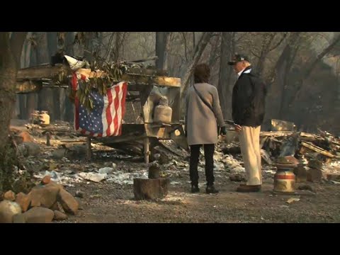 شاهد الرئيس ترامب يُبدي حزنه خلال زيارة مدينة باراديس المُدمرة جراء حريق كاليفورنيا