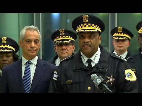 شاهد مقتل 4 أشخاص بينهم شرطي بحادث إطلاق نار في شيكاغو