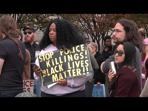 شاهد مظاهرة في ألاباما احتجاجًا على مقتل رجل أسود
