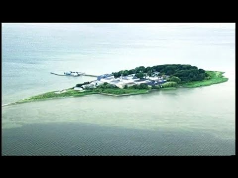 شاهد إنشاء سجن على جزيرة مهجورة مُخصص للمهاجرين في الدنمارك