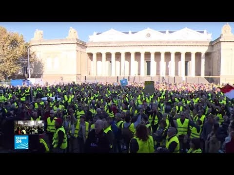 شاهد غضب شعبي فرنسي واستنفار أمني عشية احتجاجات السترات الصفراء