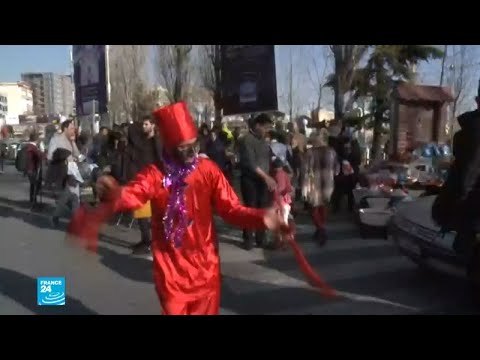 شاهد ارتفاع الأسعار يعكّر صفو الإيرانيين في عيد النيروز