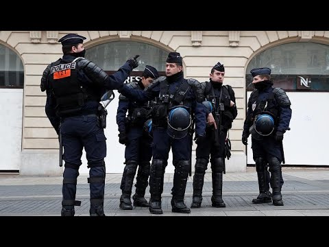 شاهد انضمام الجيش الفرنسي إلى الشرطة لمواجهة احتجاجات السترات الصفراء