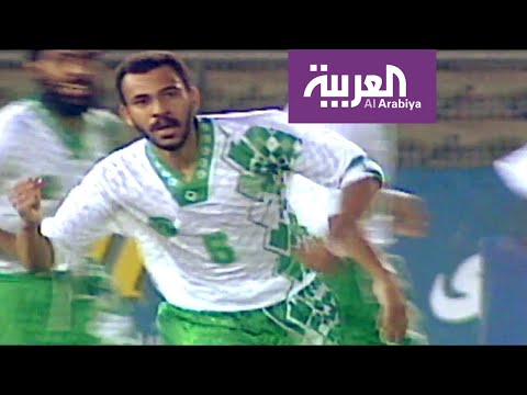 شاهد السعوديون يستعيدون ذكرى أول لاعب في بلادهم يلامس كأس الخليج