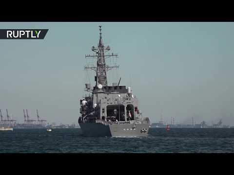 شاهد مدمرة يابانية تبحر من طوكيو إلى خليج عمان