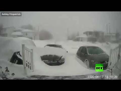 شاهد الثلوج تغمر السيارات في كندا وتقنية تايم لابس ترصدها