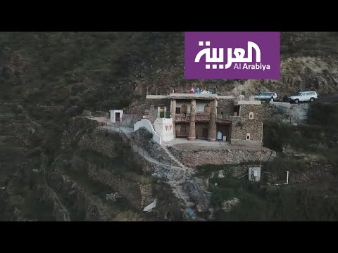 شاهد قصر أثري يجسّد تراث قرية الحضن جنوب السعودية