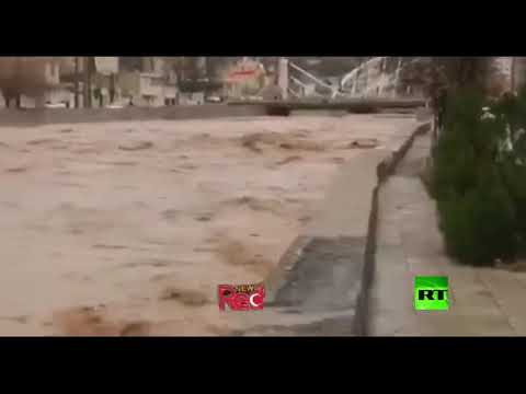 شاهد تحذيرات من فيضانات نتيجة الأمطار الغزيرة في إيران