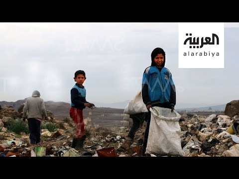 شاهد أطفال إدلب يبحثون بالقمامة عن البلاستيك والمعادن لبيعها والارتزاق منها