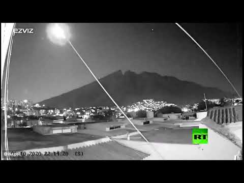شاهد كاميرات المراقبة تُسجّل لحظة سقوط نيزك في المكسيك